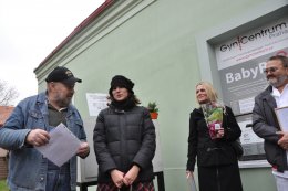 Ludmila Lehetová, starostka obce Chotusice, dárce nejen za obec, přivezla i dar osobní.