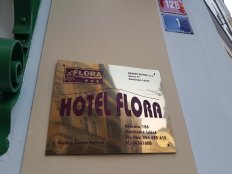 Adresa hotelu Flora.
