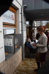Prezentace odložení děťátka do babyboxu.
