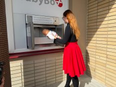 ukázka odkládání děťátka