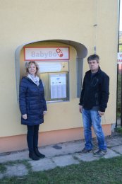 Hlavní hrdinové, výrobci babyboxů Jitka a Zdeněk Juřicovi.